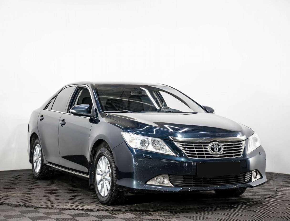Toyota Camry, 2014 - фото №3