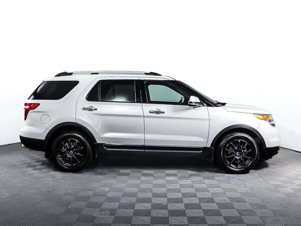 Ford Explorer, 2012 - фото №4
