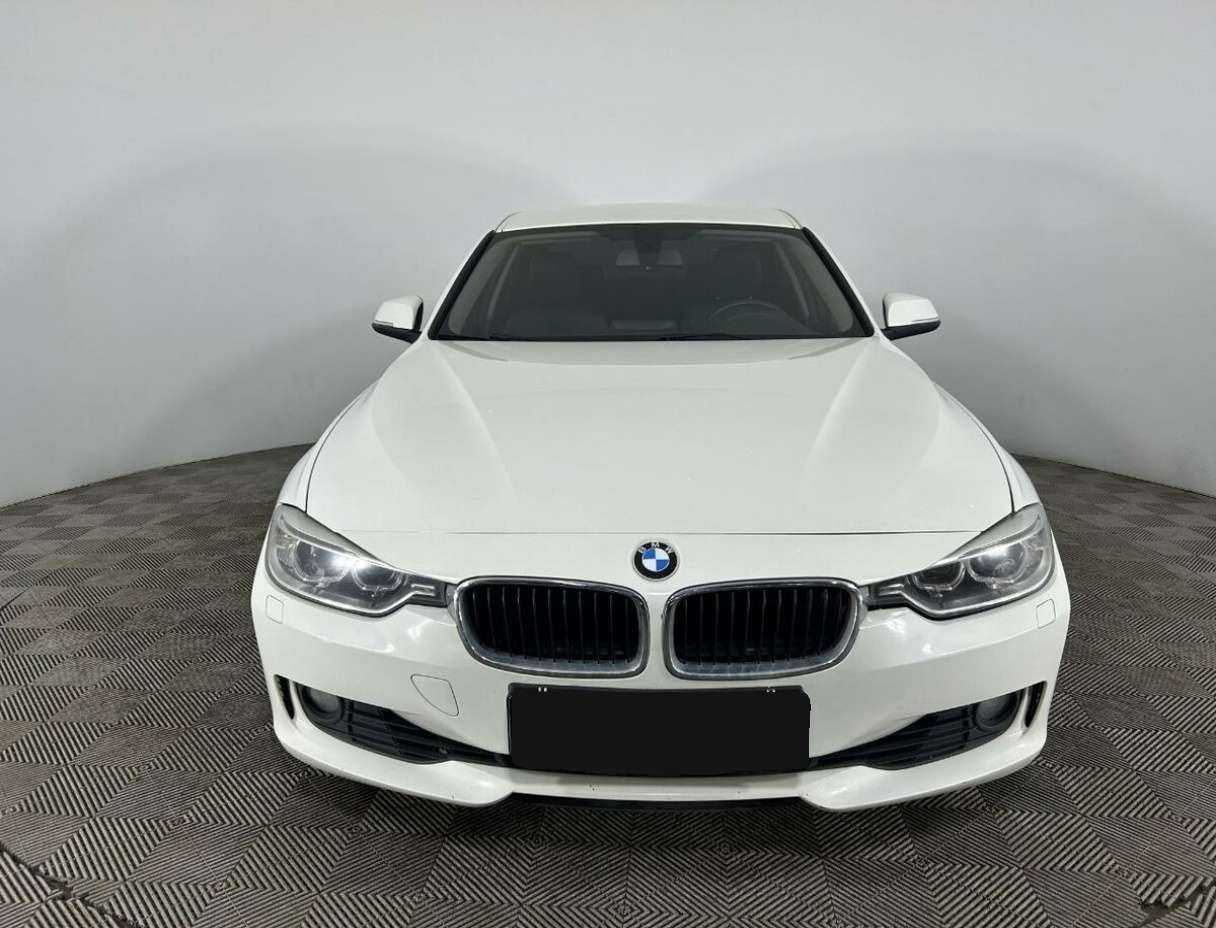 BMW 3 серии 320i, 2014 - фото №2