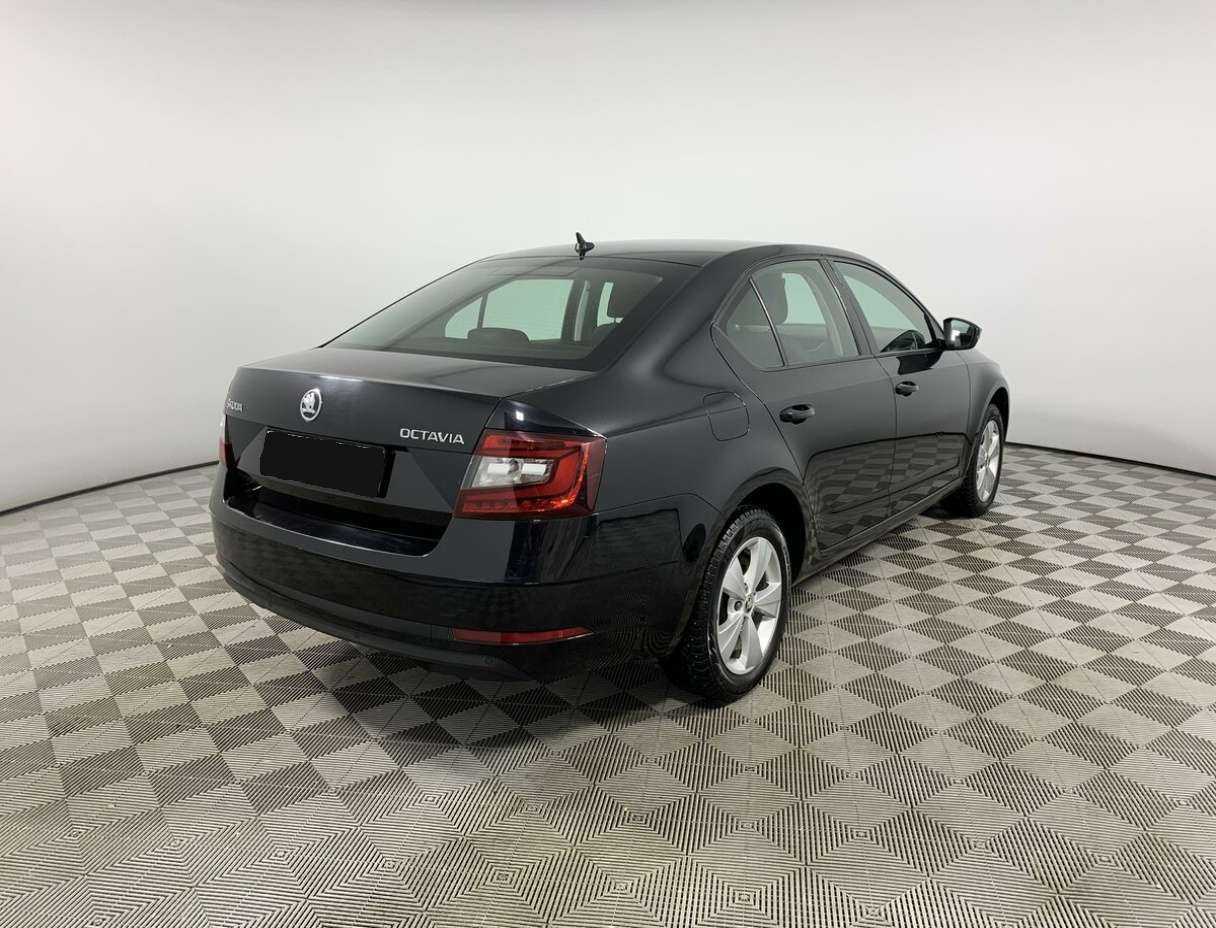 Skoda Octavia, 2018 - фото №4