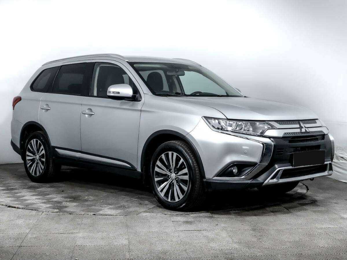 Mitsubishi Outlander, 2019 - фото №3