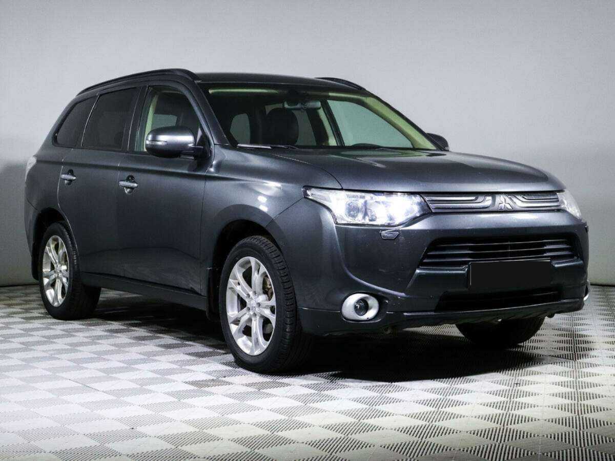 Mitsubishi Outlander, 2013 - фото №3