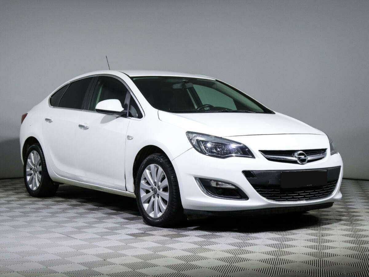 Opel Astra, 2013 - фото №3