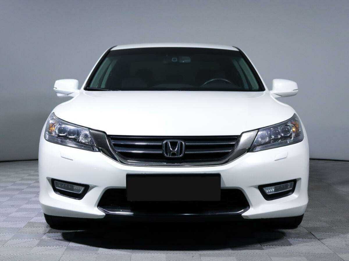 Honda Accord, 2013 - фото №2