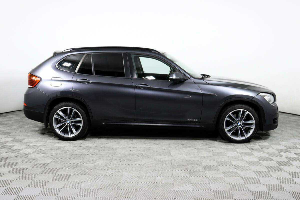 BMW X1 20i, 2012 - фото №4