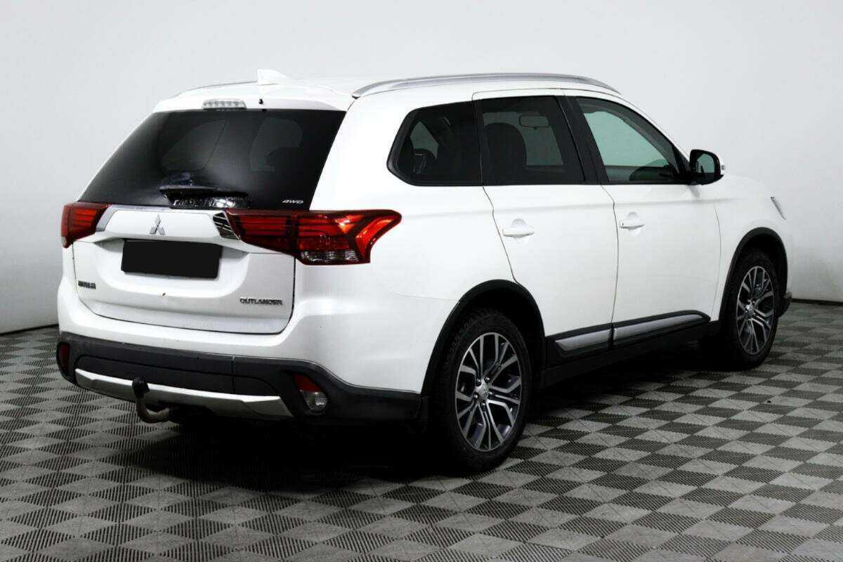 Mitsubishi Outlander, 2018 - фото №4