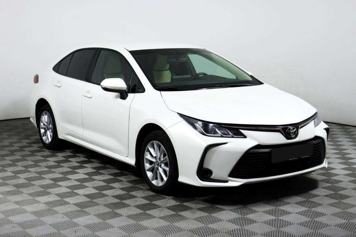 Toyota Corolla, 2021 - фото №3