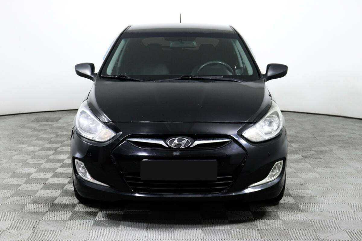 Hyundai Solaris, 2012 - фото №2