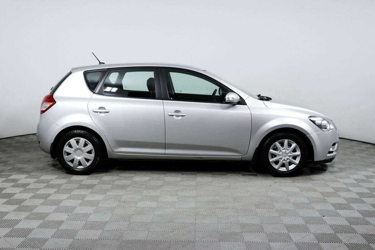 Kia Ceed, 2012 - фото №4