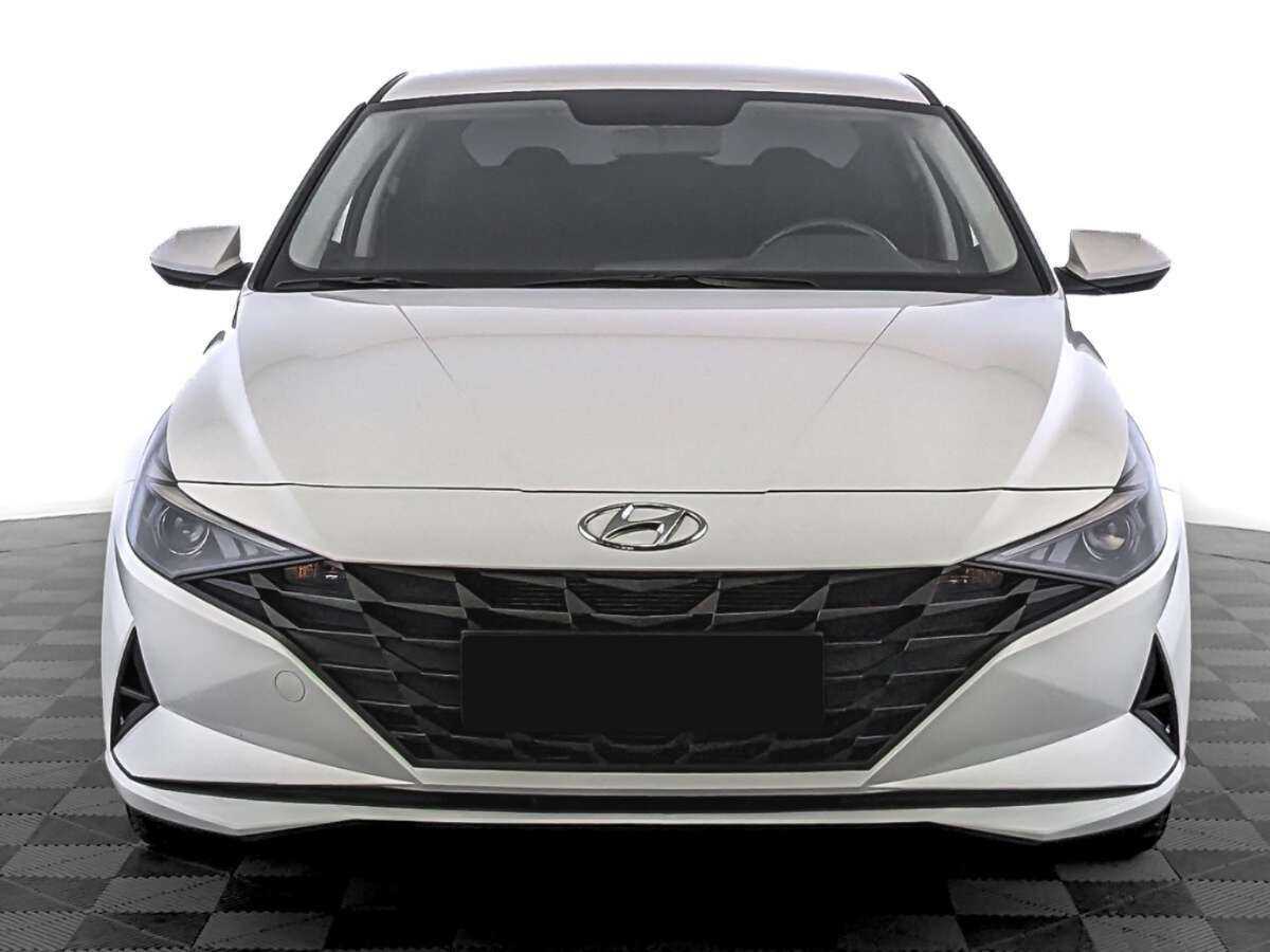 Hyundai Elantra, 2022 - фото №2