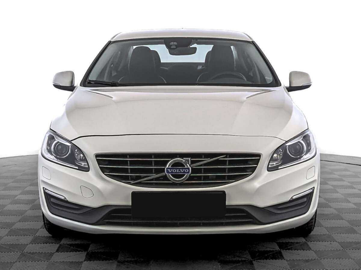 Volvo S60, 2015 - фото №2