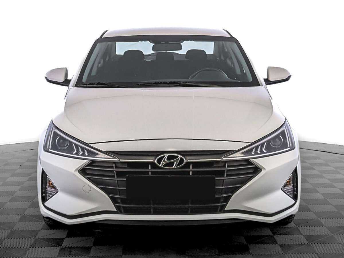 Hyundai Elantra, 2020 - фото №2