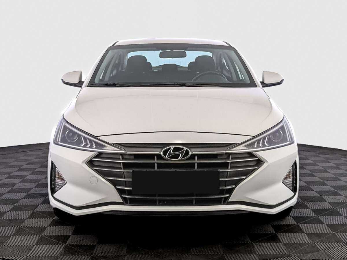 Hyundai Elantra, 2020 - фото №2
