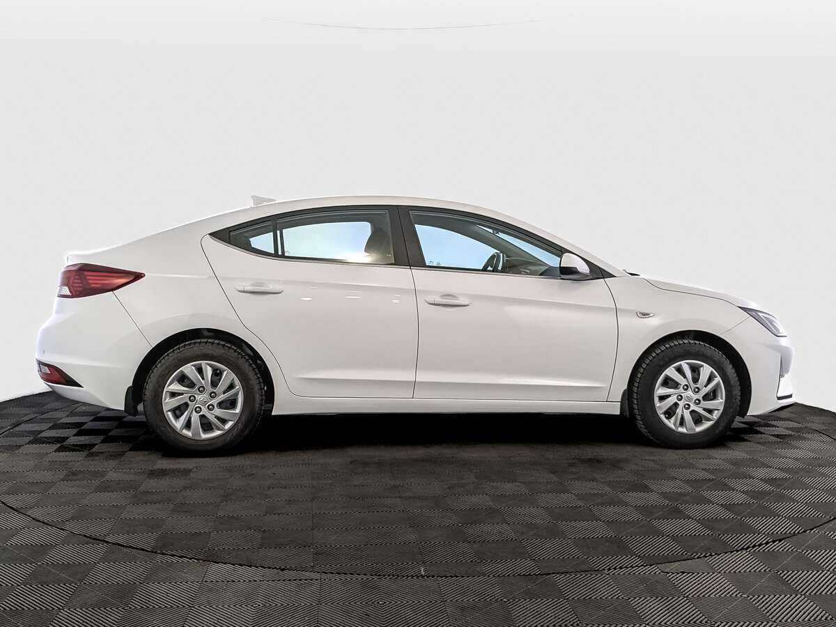 Hyundai Elantra, 2020 - фото №4