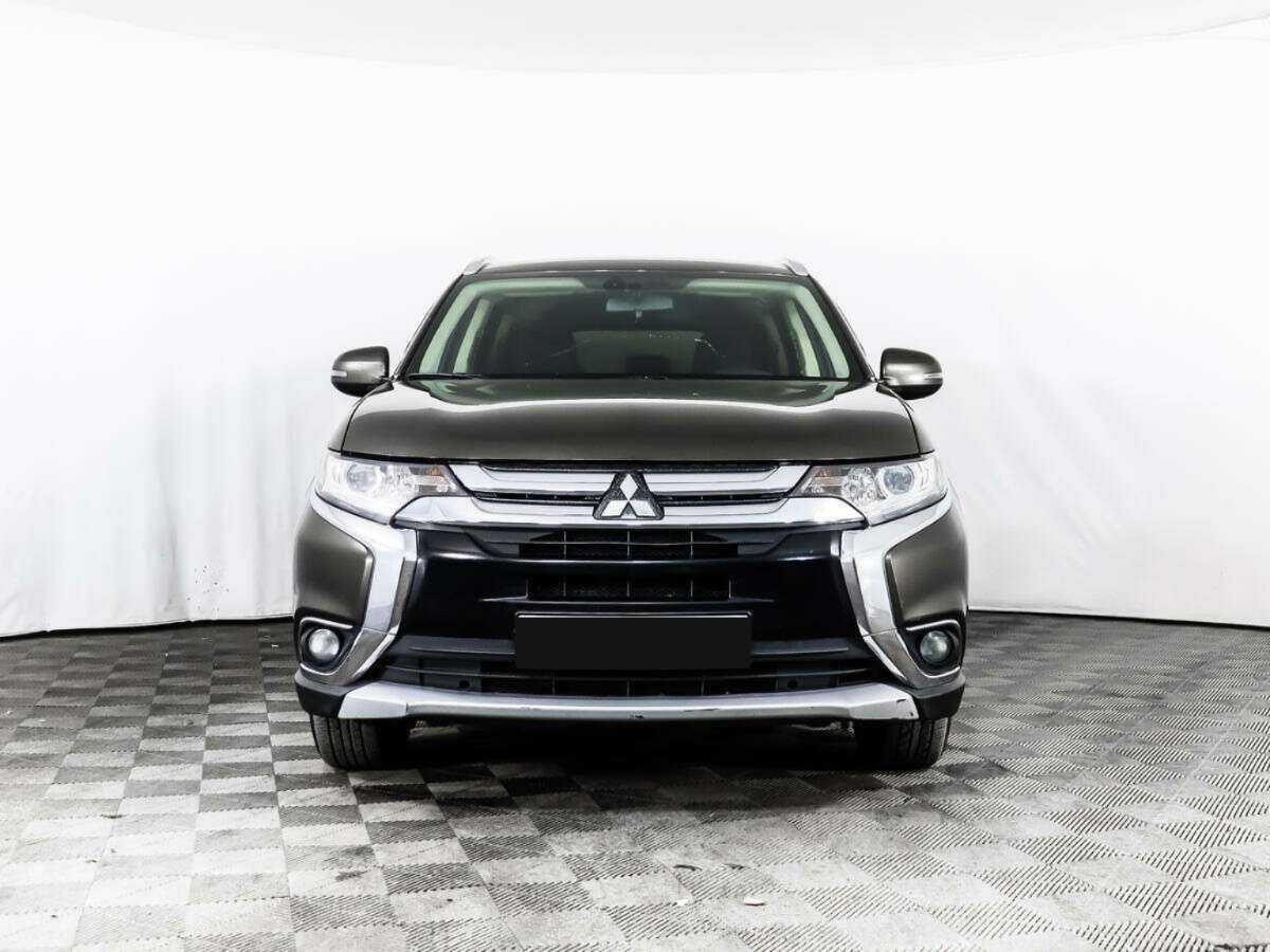 Mitsubishi Outlander, 2018 - фото №2