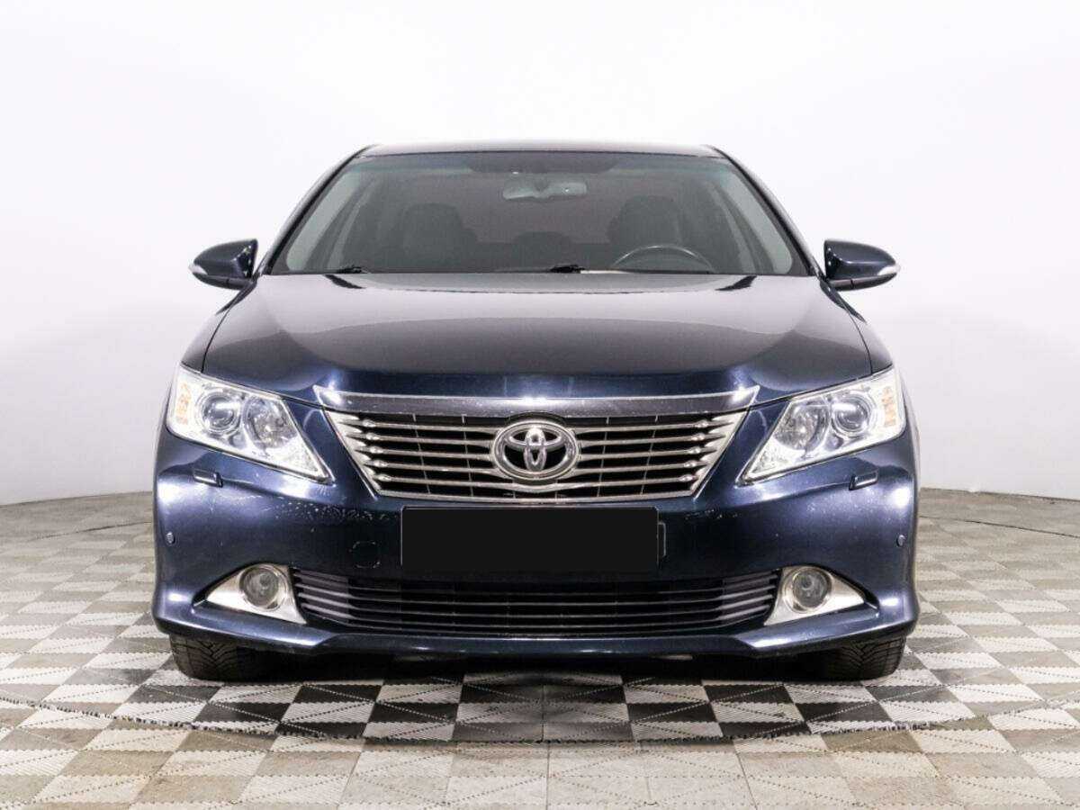 Toyota Camry, 2013 - фото №2