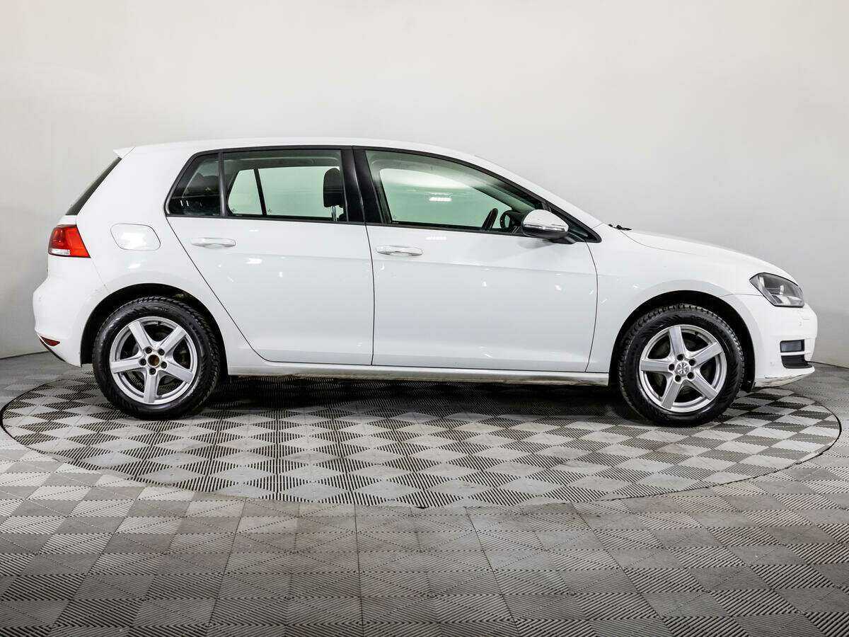 Volkswagen Golf, 2013 - фото №4