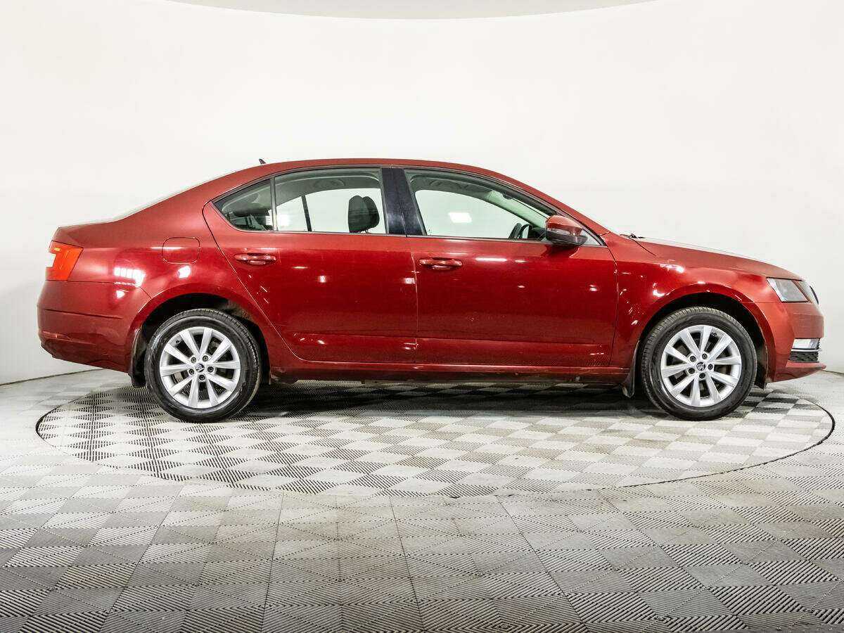 Skoda Octavia, 2018 - фото №4