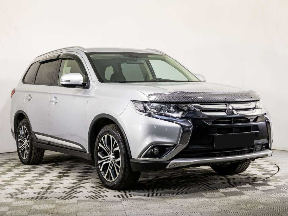 Mitsubishi Outlander, 2018 - фото №3