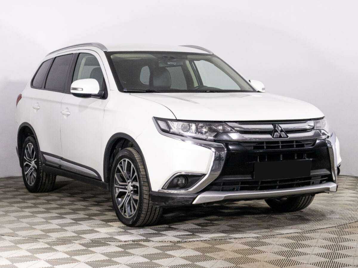 Mitsubishi Outlander, 2017 - фото №3