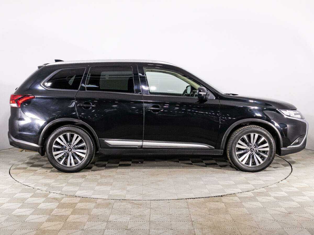 Mitsubishi Outlander, 2020 - фото №4