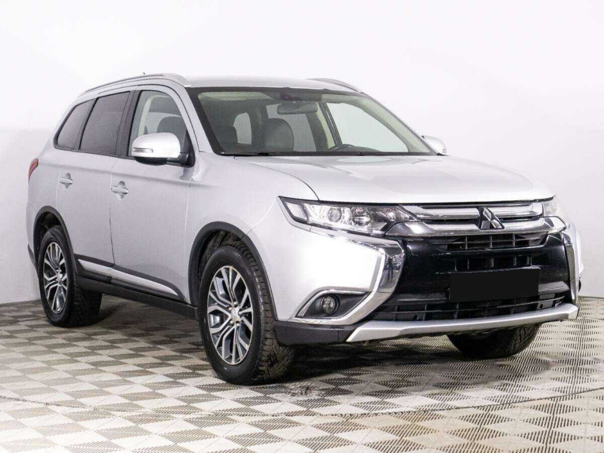 Mitsubishi Outlander, 2015 - фото №3