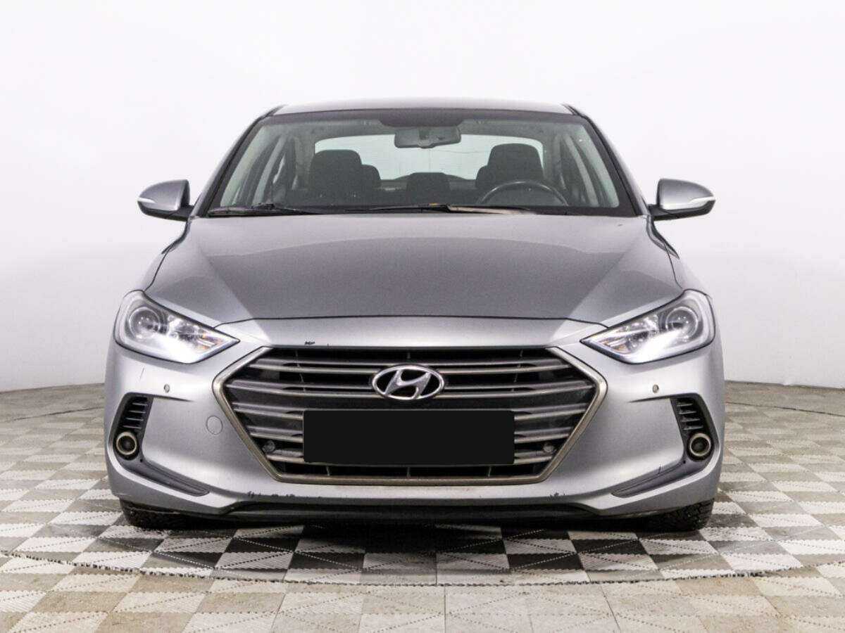 Hyundai Elantra, 2018 - фото №2