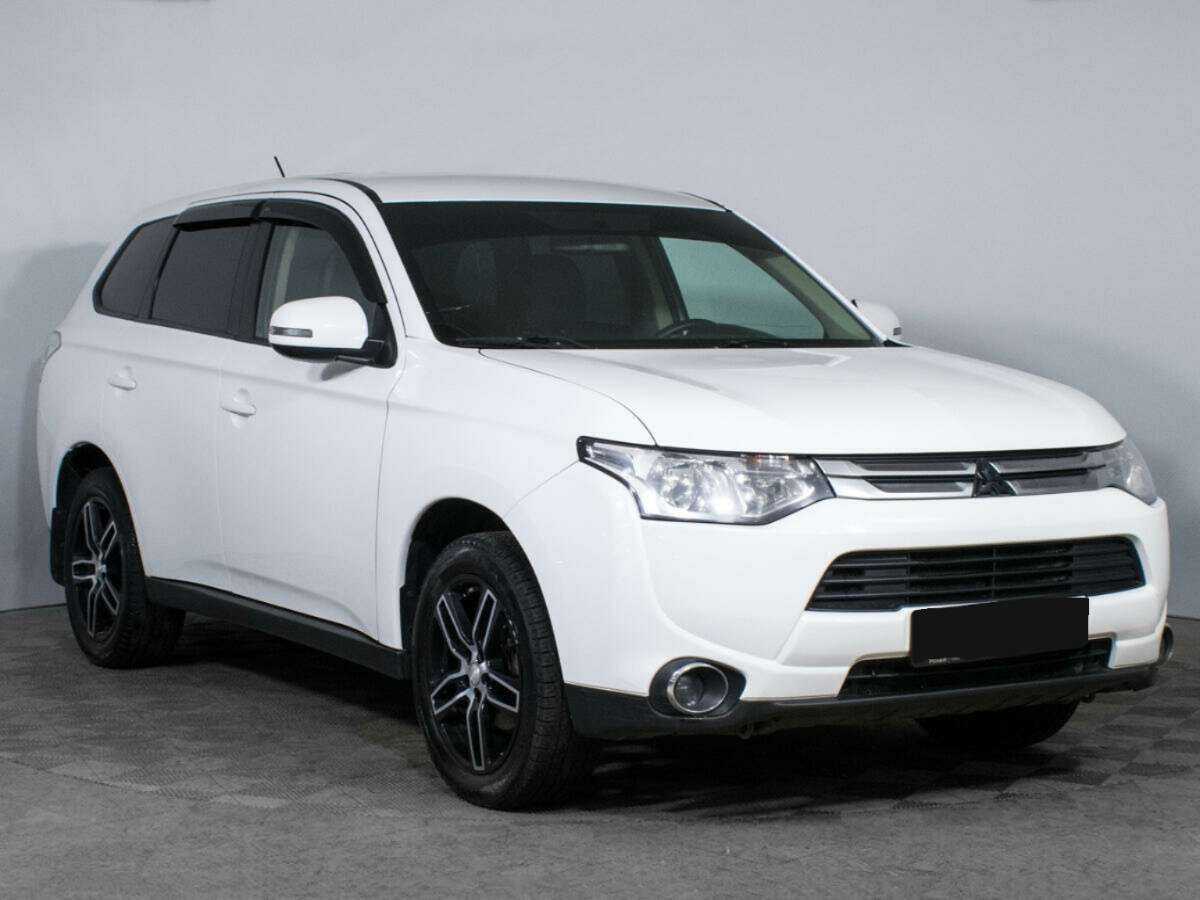 Mitsubishi Outlander, 2014 - фото №3