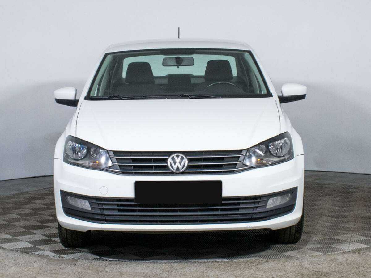 Volkswagen Polo, 2015 - фото №2