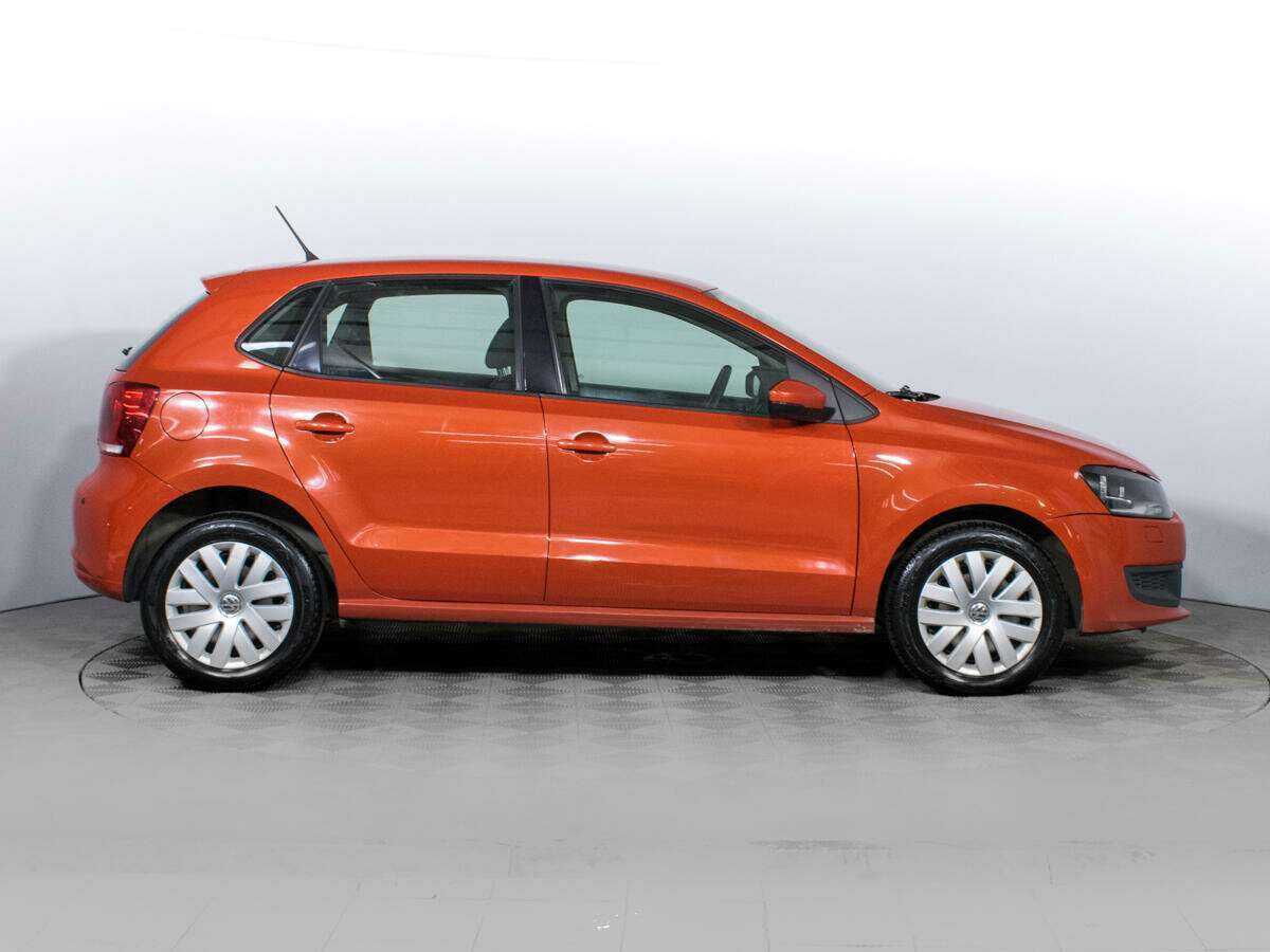 Volkswagen Polo, 2012 - фото №4