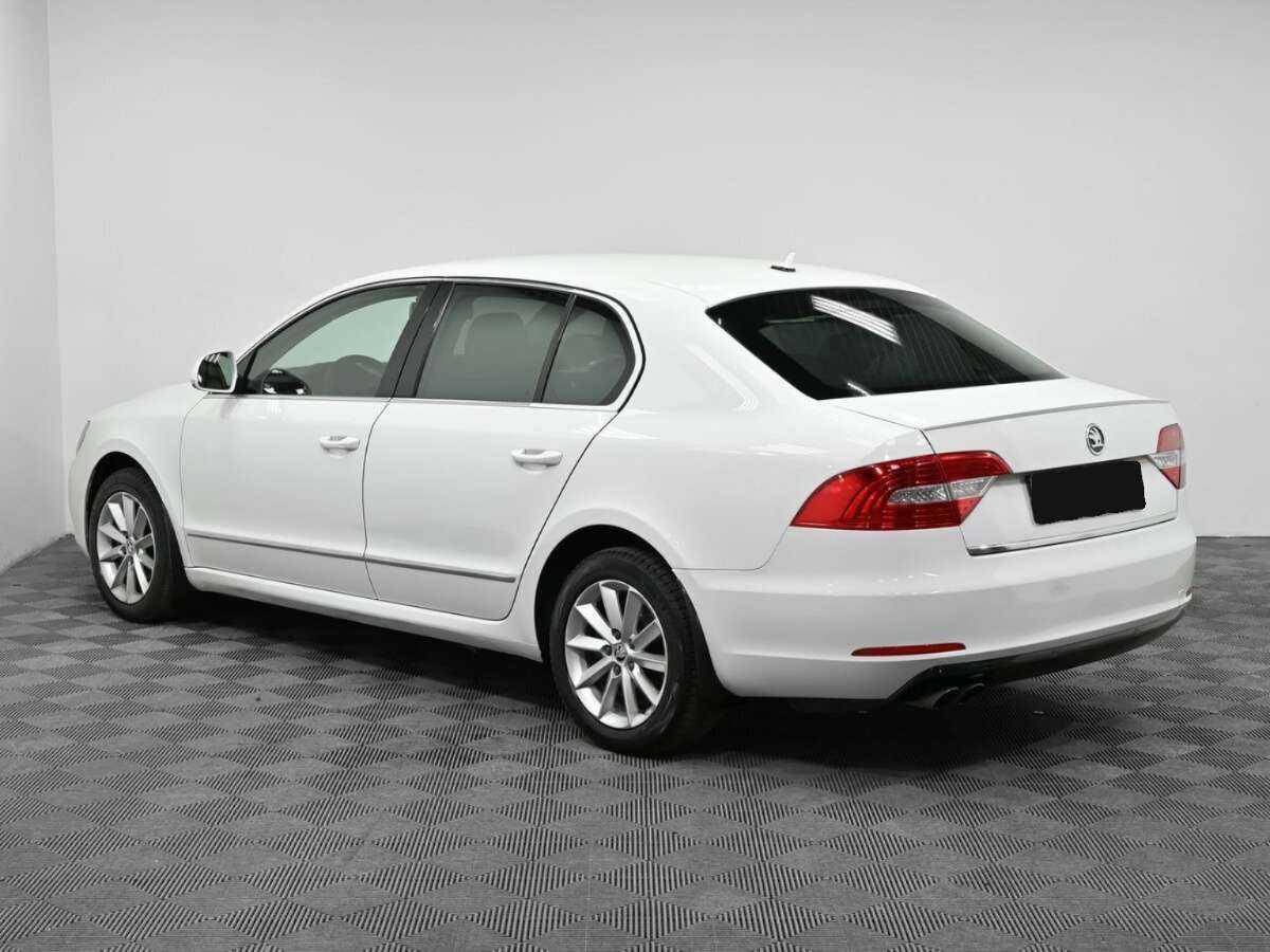 Skoda Superb DSG, 2013 - фото №4