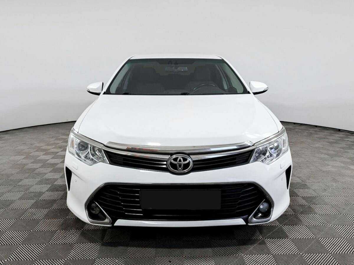 Toyota Camry, 2015 - фото №2
