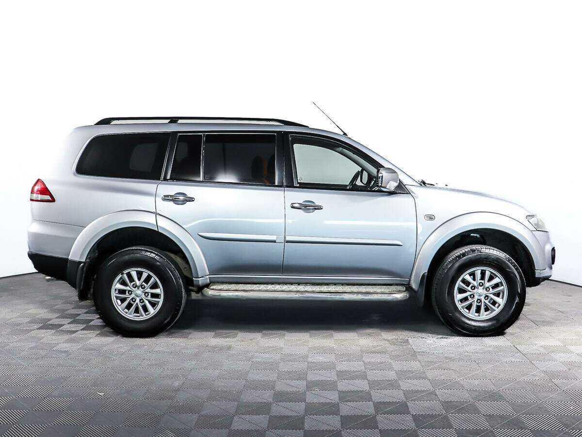 Mitsubishi Pajero Sport, 2014 - фото №4