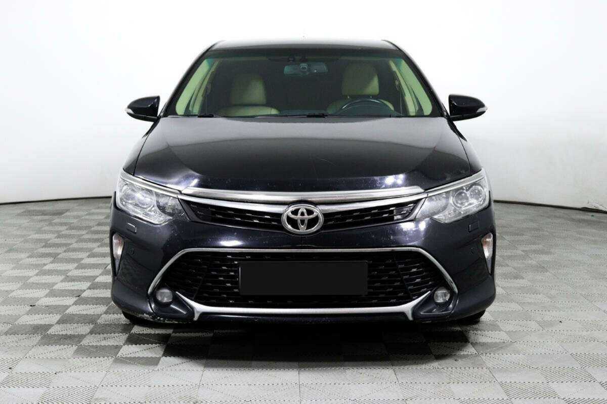 Toyota Camry, 2017 - фото №2