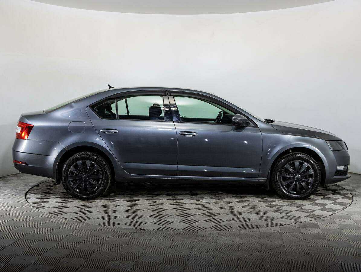 Skoda Octavia, 2019 - фото №4