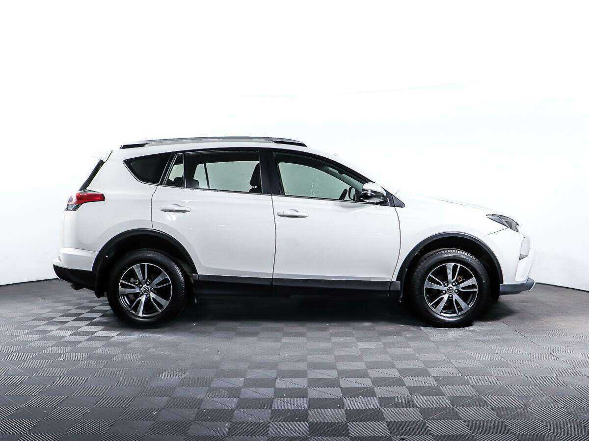 Toyota RAV4, 2018 - фото №4
