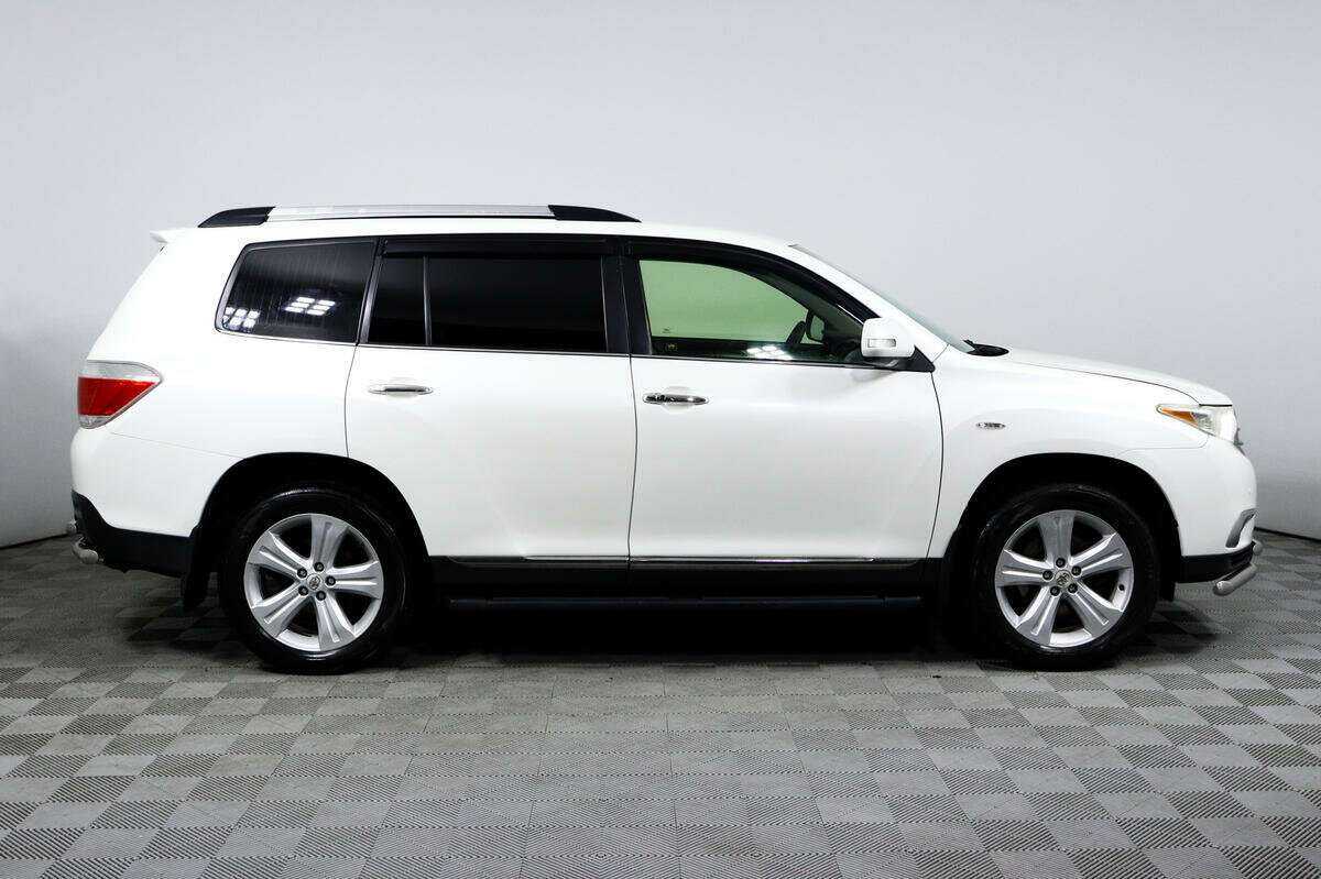 Toyota Highlander, 2012 - фото №4