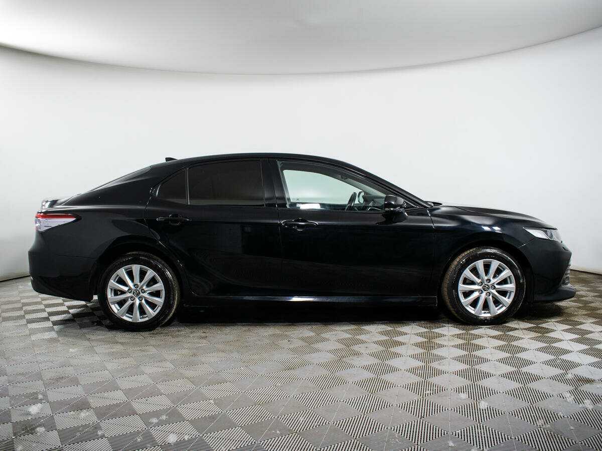 Toyota Camry, 2018 - фото №4