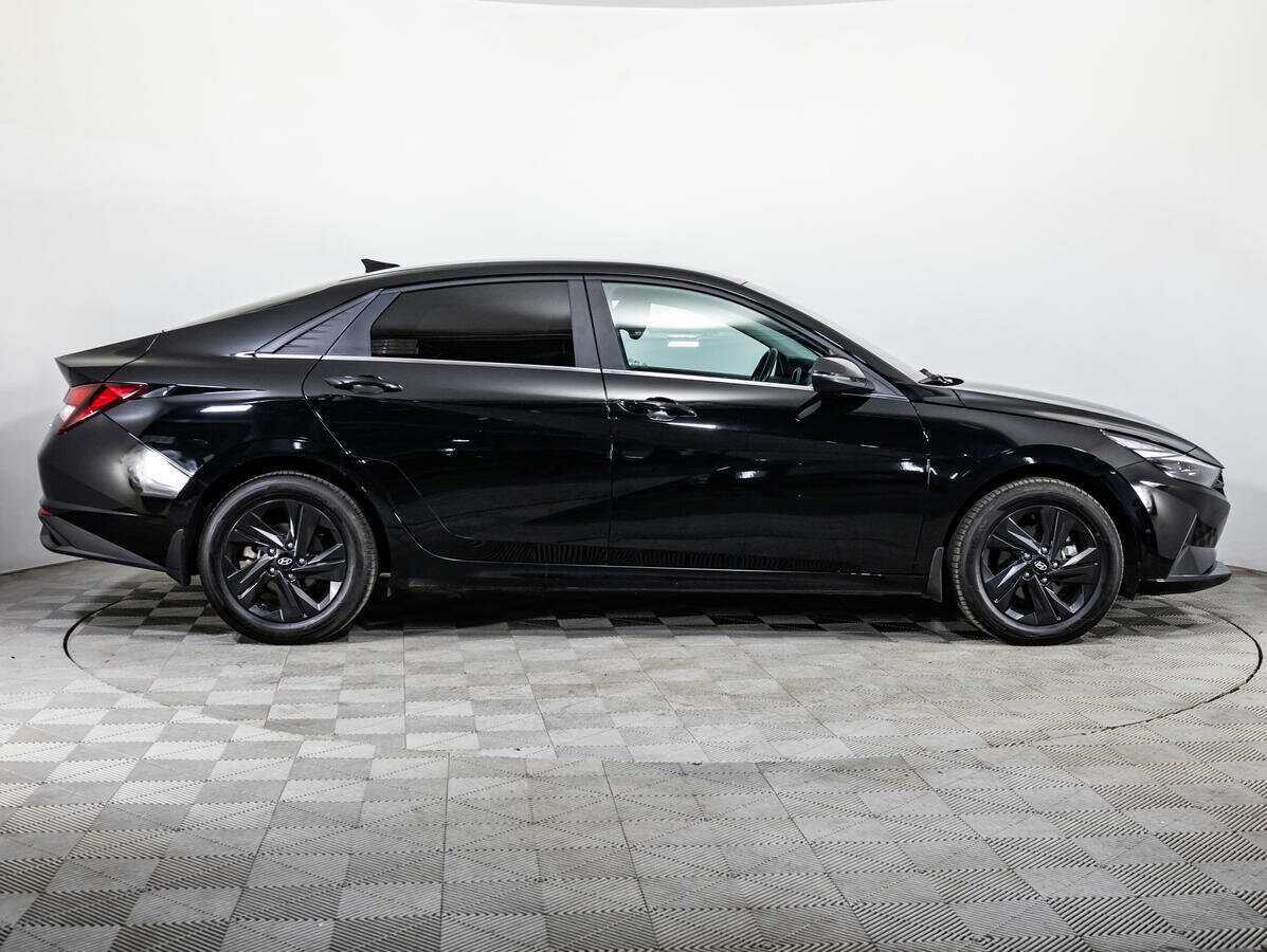 Hyundai Elantra, 2020 - фото №4