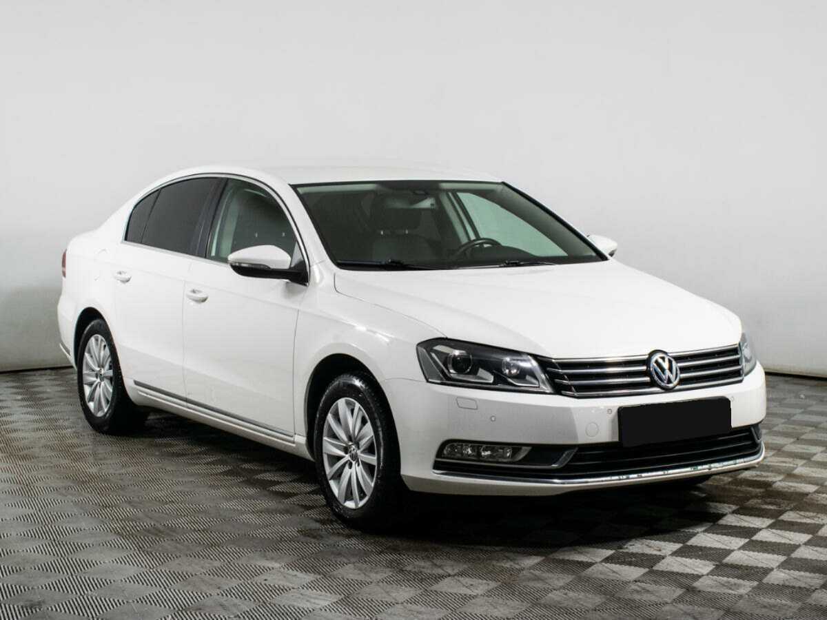 Volkswagen Passat, 2014 - фото №2