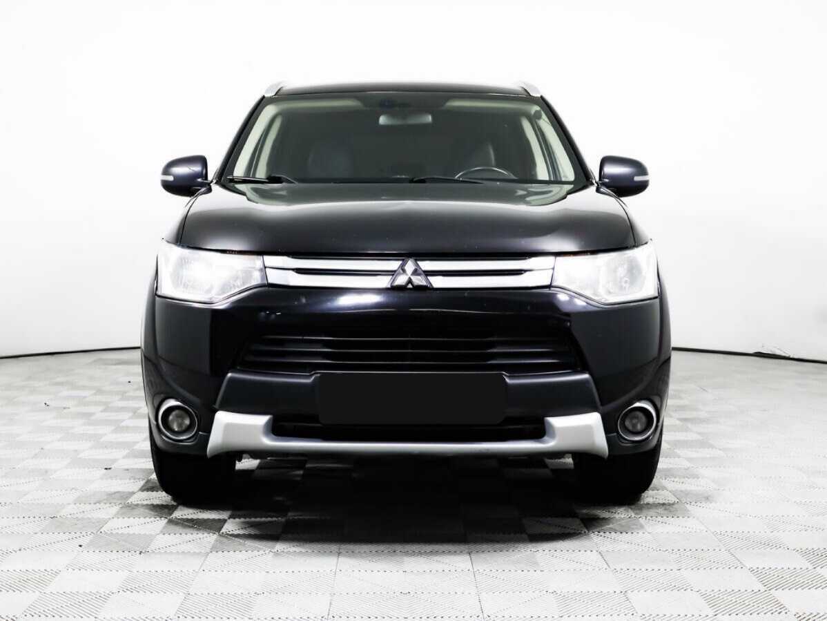 Mitsubishi Outlander, 2014 - фото №2