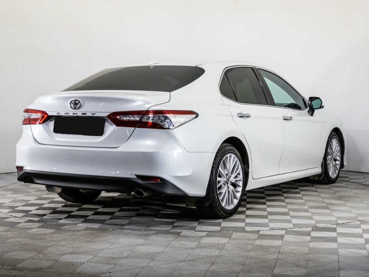 Toyota Camry, 2018 - фото №4