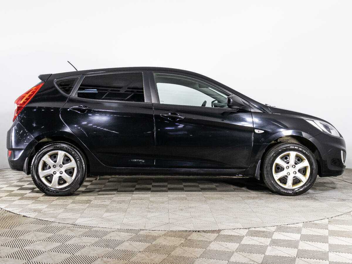 Hyundai Solaris, 2012 - фото №4