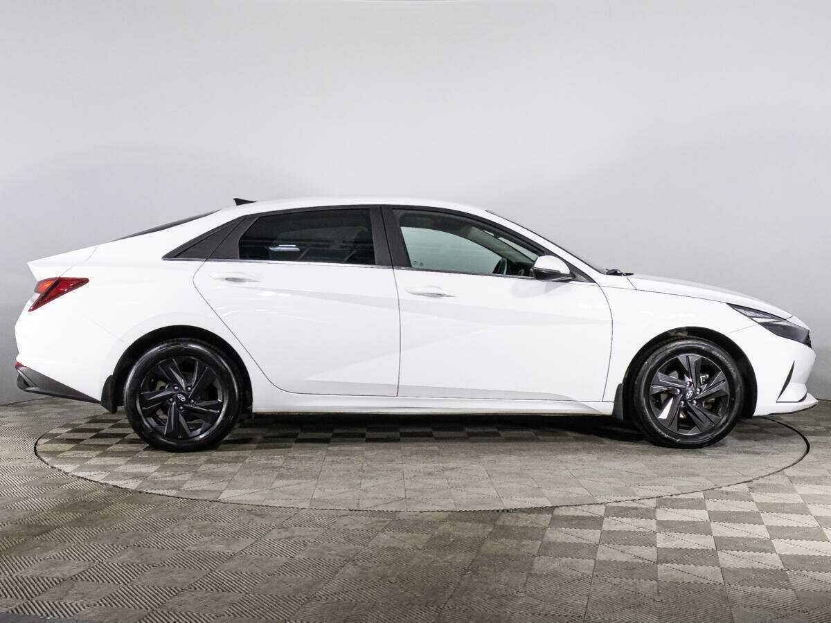 Hyundai Elantra, 2021 - фото №4