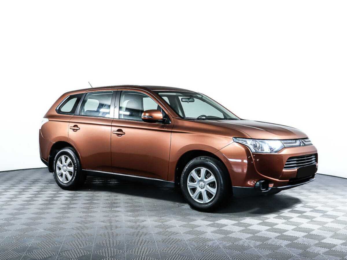 Mitsubishi Outlander, 2012 - фото №3