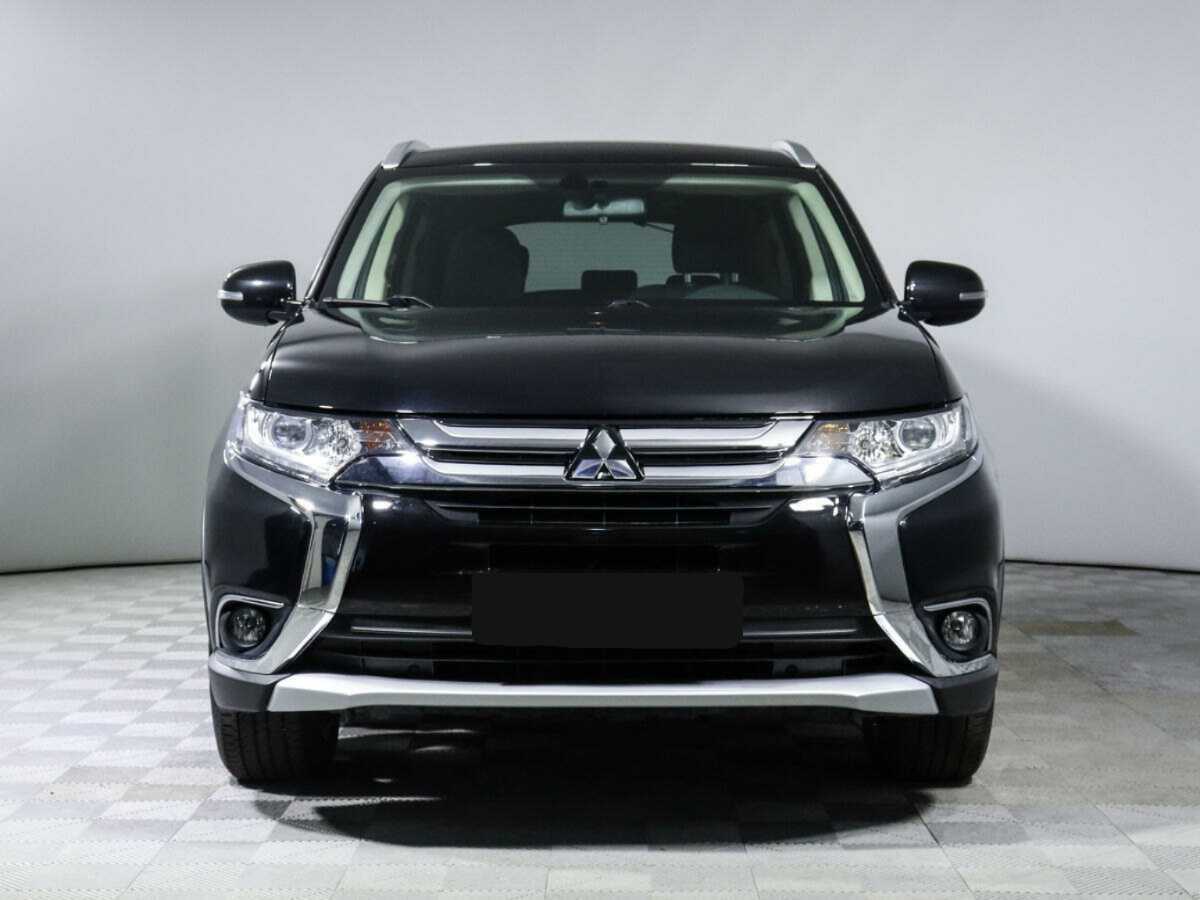 Mitsubishi Outlander, 2018 - фото №2