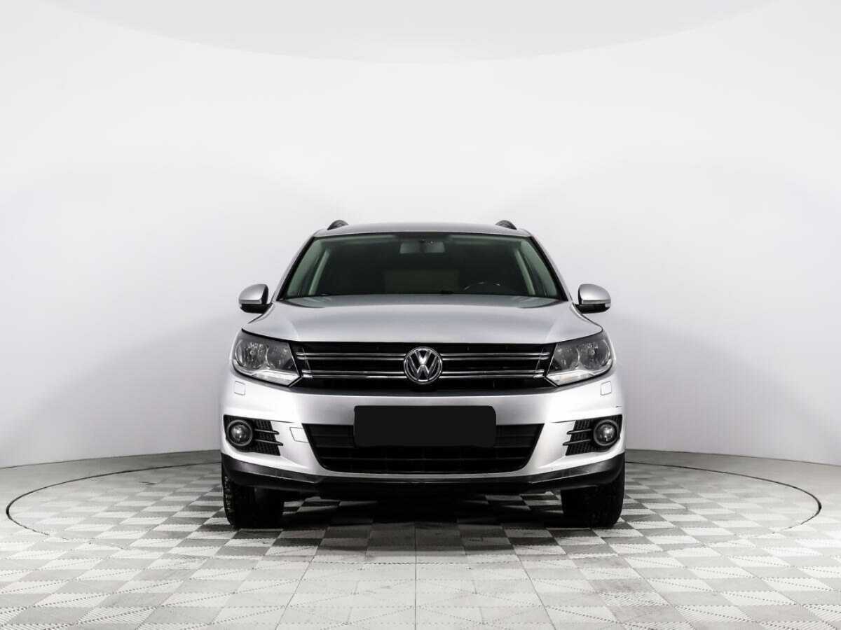 Volkswagen Tiguan, 2014 - фото №2