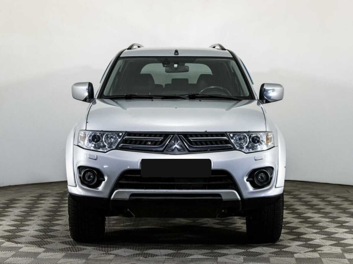 Mitsubishi Pajero Sport, 2013 - фото №2