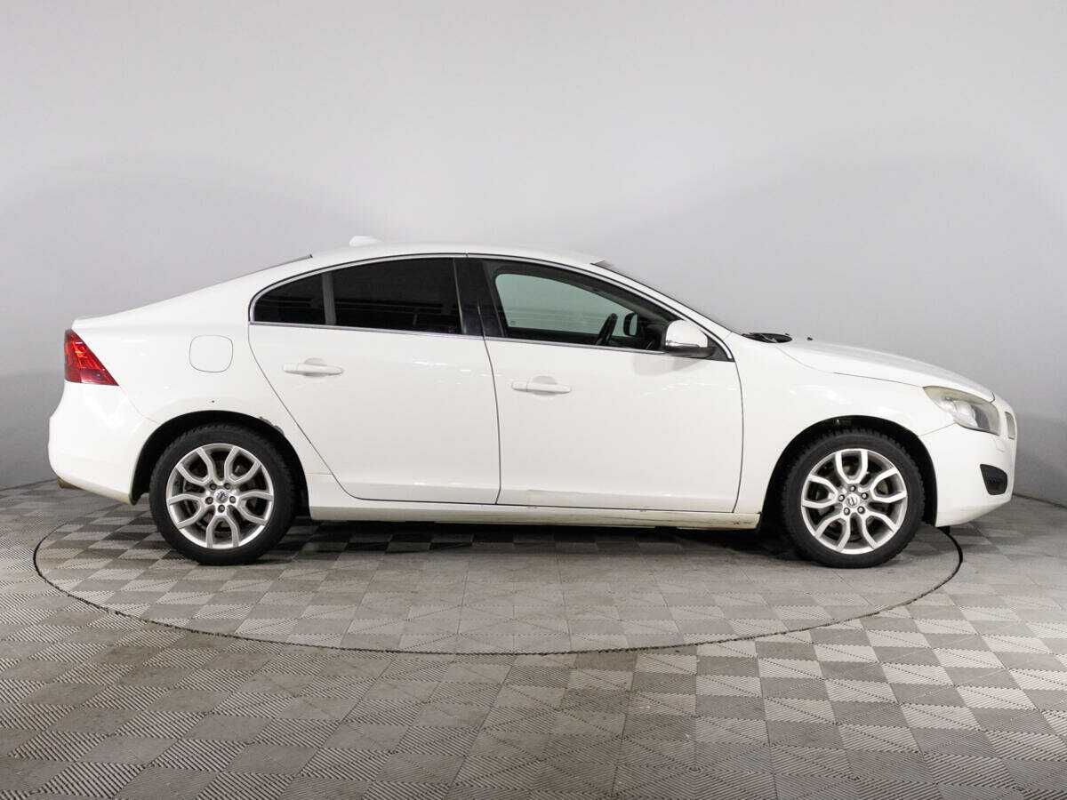 Volvo S60, 2012 - фото №4