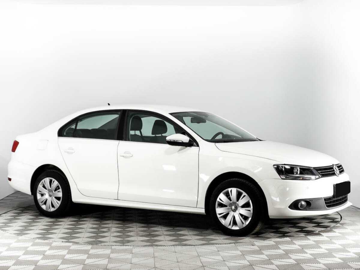 Volkswagen Jetta, 2012 - фото №3